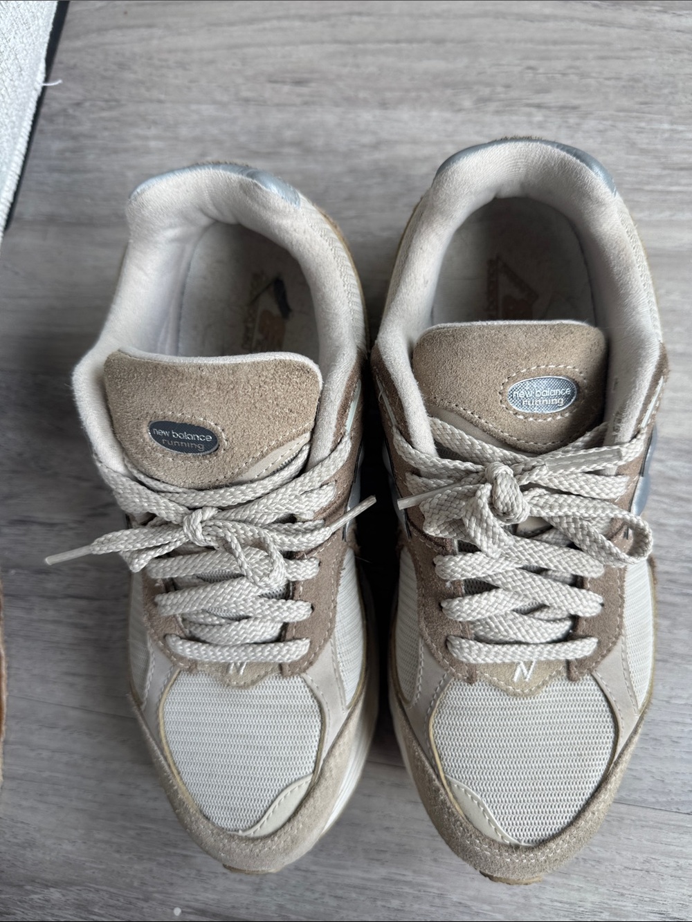 New Balance Beige and Cream 2002R Athletic Sneakers - Picture 4 of 7